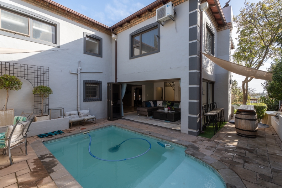 5 Bedroom Property for Sale in Olive Grove Western Cape